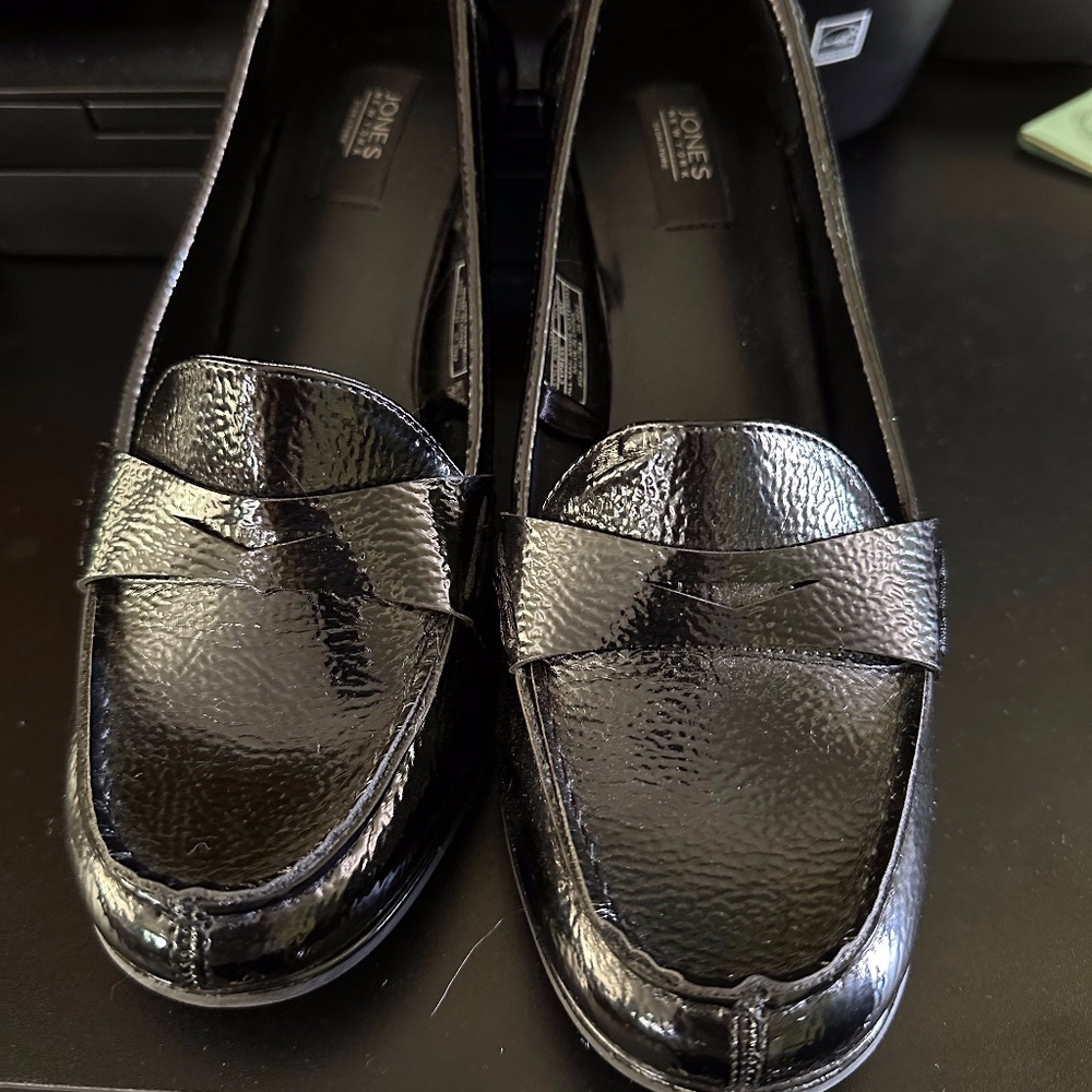 Jones New York Signature Leather Black Heel Shoes